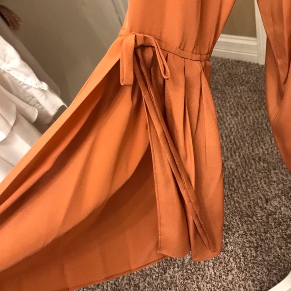 Top - Picture 2 of 4